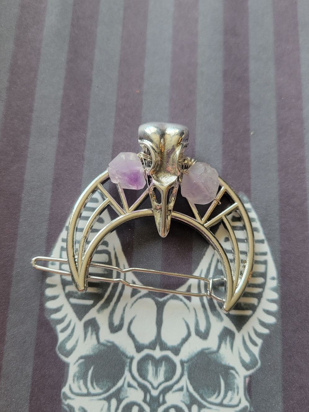 💀NEW💀Silver Raven Skull Hair Clip with Amethyst Stones - Silver and Purple